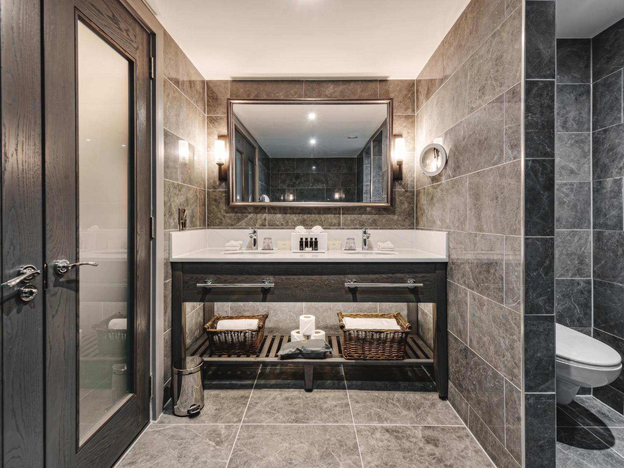Отель Dakota Edinburgh South Queensferry Экстерьер фото