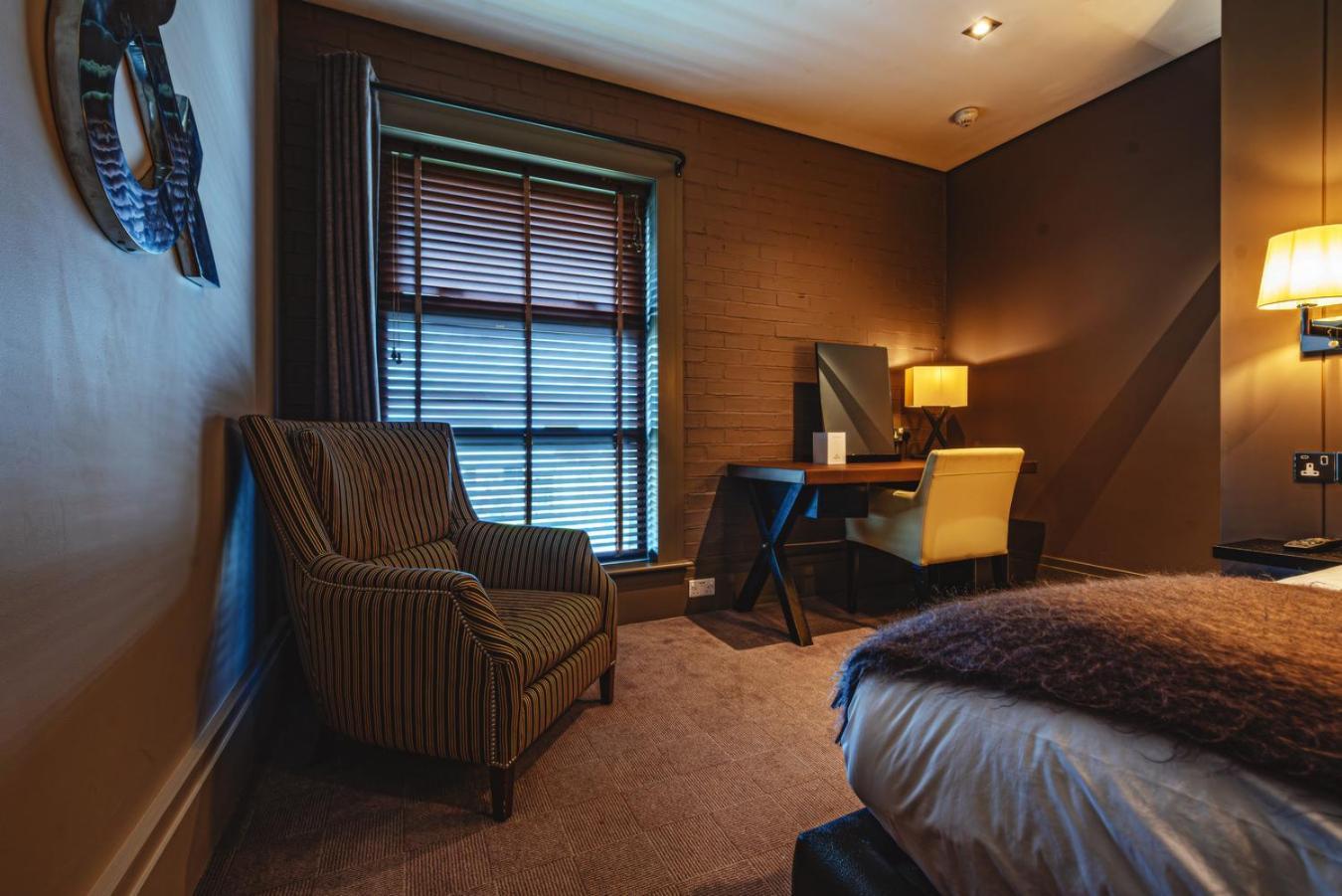 Отель Dakota Edinburgh South Queensferry Экстерьер фото