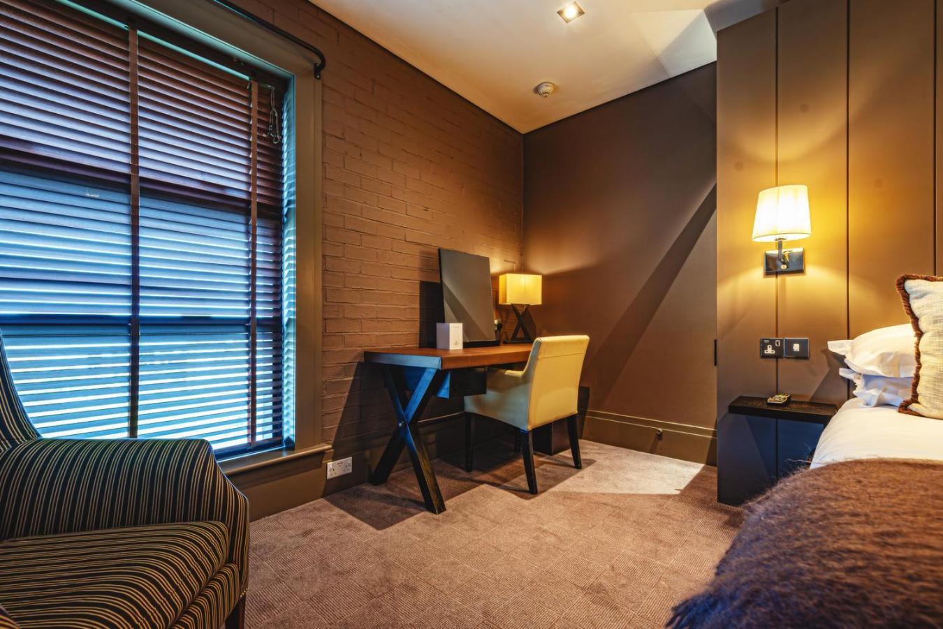 Отель Dakota Edinburgh South Queensferry Экстерьер фото